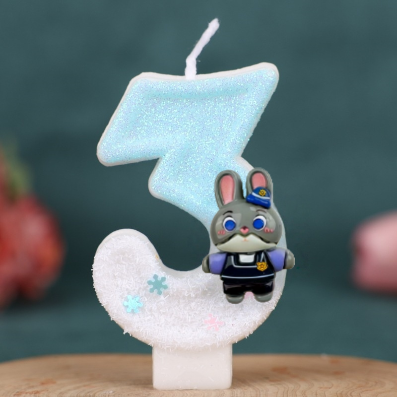 Cartoon Judy Nick Theme Candle - مراجعة Zootopia Party Games وسعره