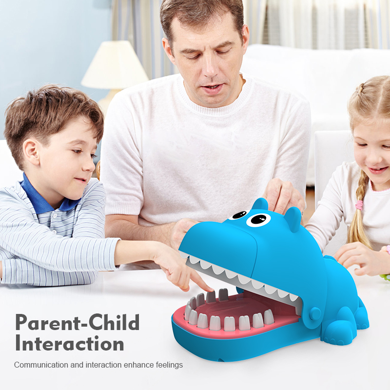 Hippo Bites Fingers Children's - مراجعة Party Games For 7 People وسعره