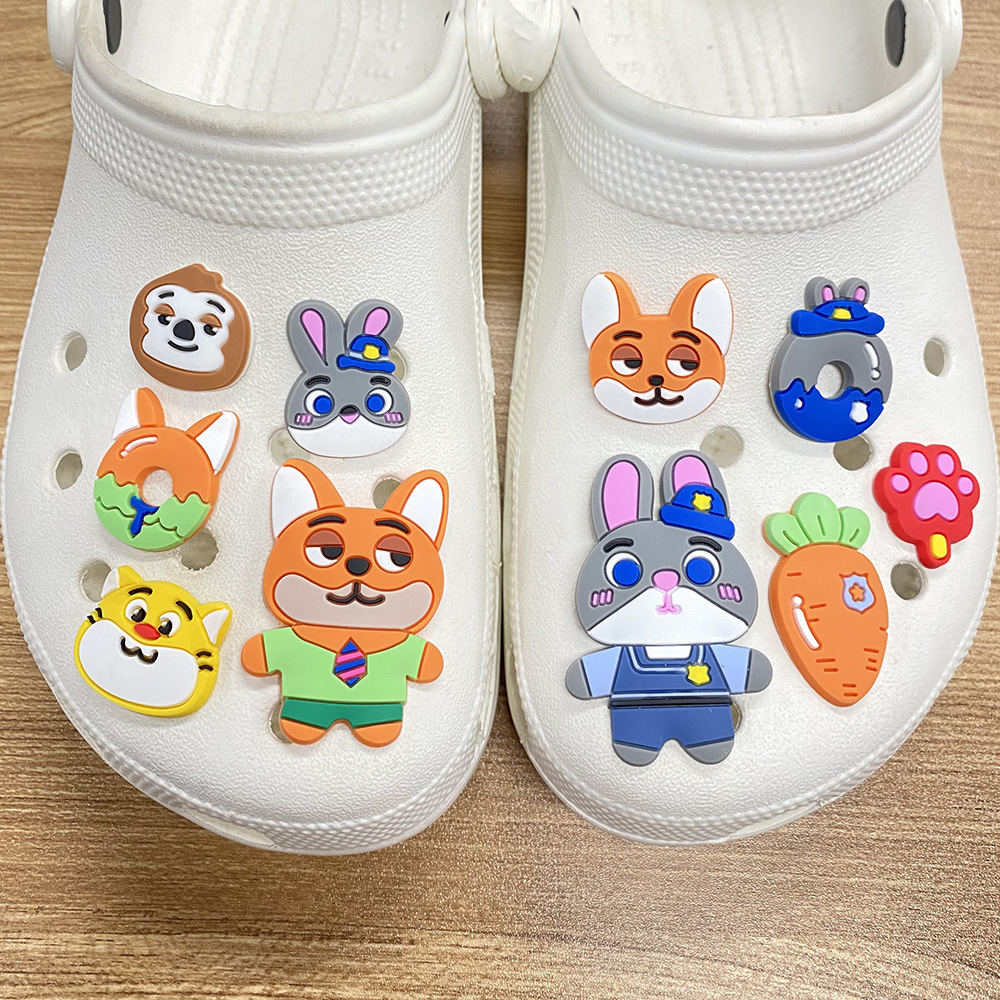 10/46Pcs New Zootopia Series S - مراجعة Zootopia Party Games وسعره