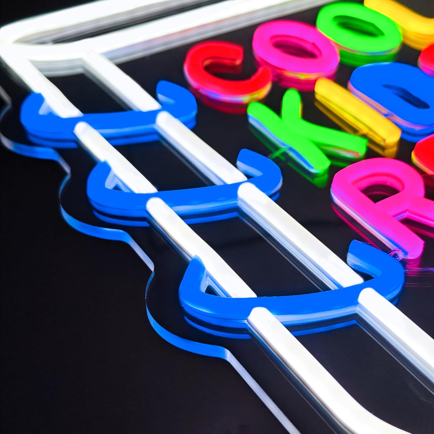 Cool Kids Read Books Neon Sign - مراجعة Book Party Games وسعره