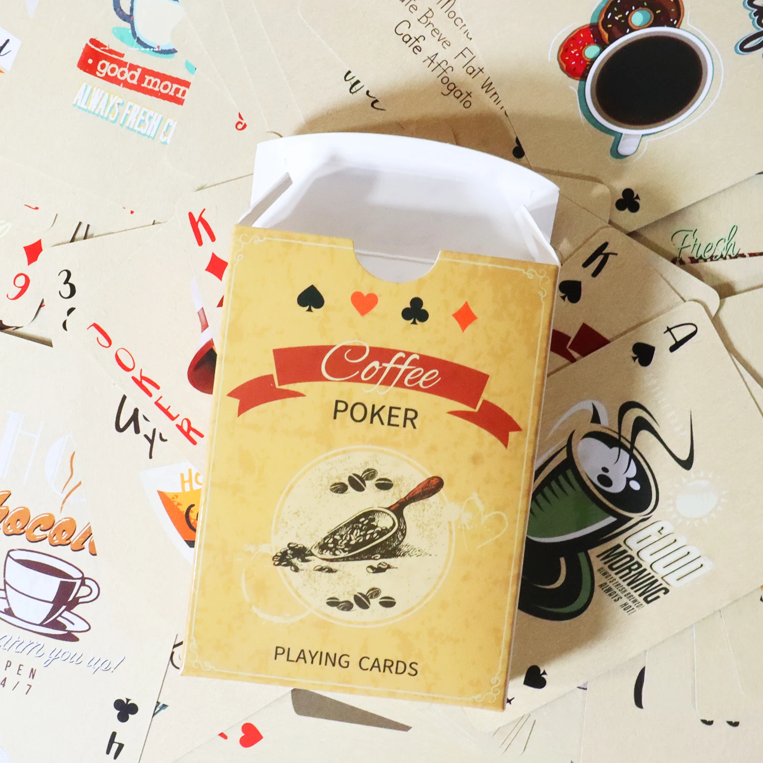 Coffee Paper Playing Cards Vin - مراجعة Book Party Games وسعره
