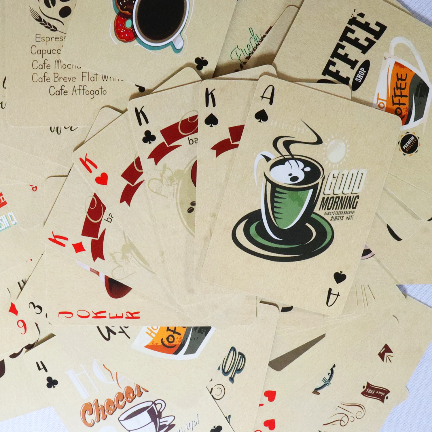 Coffee Paper Playing Cards Vin - مراجعة Book Party Games وسعره